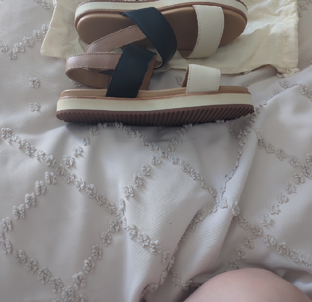 Nisolo Tri-Color Flatform Sandals - Picture 4 of 6